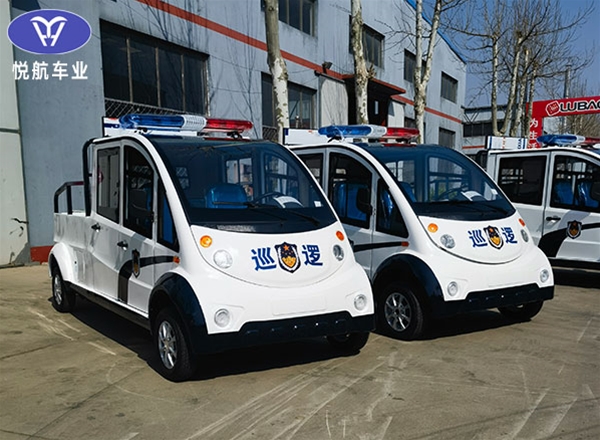五座巡逻皮卡车
